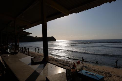 Balangan-Beach-Nusa-Dua-Bali-view-from-restaurants