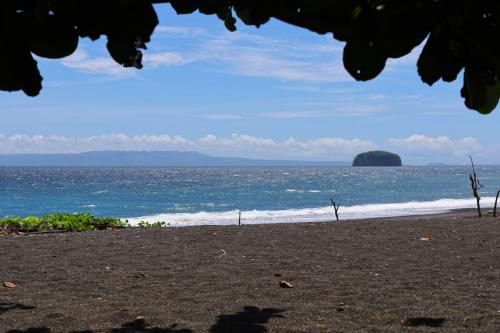 Bug-Bug-Beach-Bali-Nusa-Penida-view