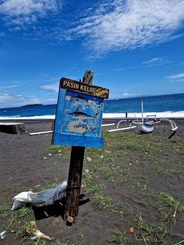 Bug-Bug-Beach-Bali-sign