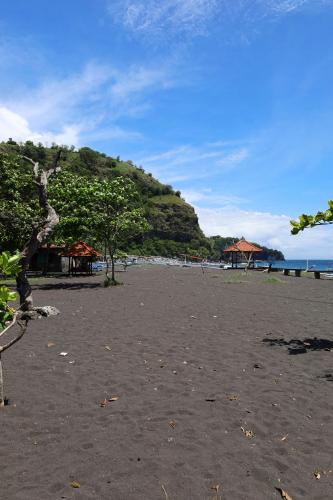 Bug-Bug-Beach-Bali-view