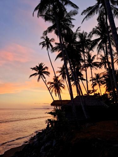 Jasri-Beach-Bali-sunset