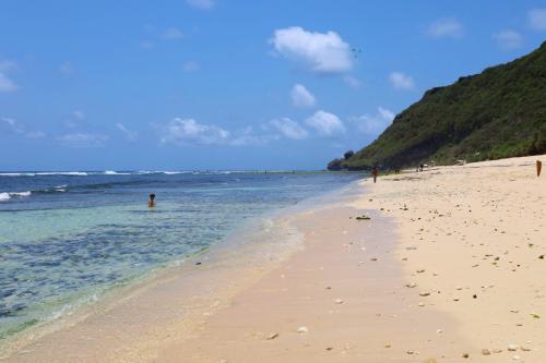 Nyang-Nyang-Beach-Bali